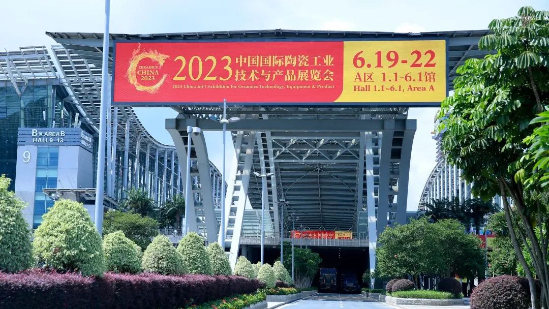 �R�ۄ����������x�ܸ��|���lչ����37�ÏV���մɹ��Iչ�A�M��Ļ��