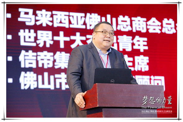 �R��������ɽ���̕������L�~�Bȫ��δ�����Ї��մ���ȫ����ݸ���Ҫ�Ľ�ɫ